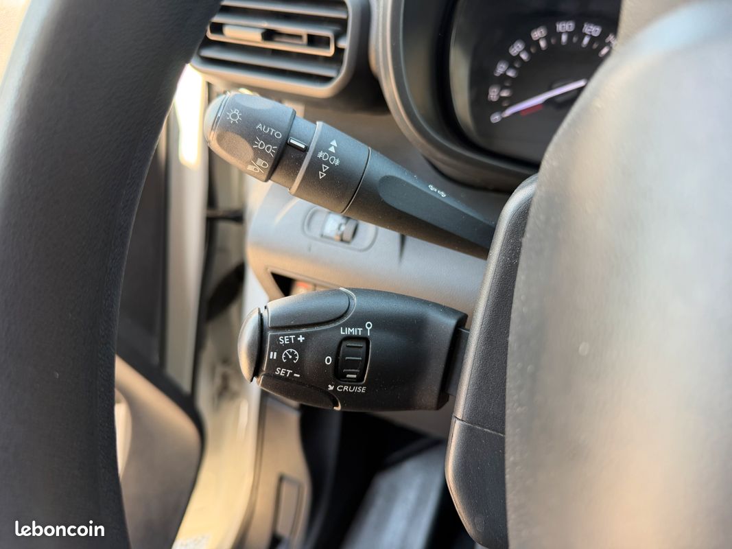 Citroen berlingo 1.6 bluehdi 100 ch club taille m 1ere main galerie (image 11)