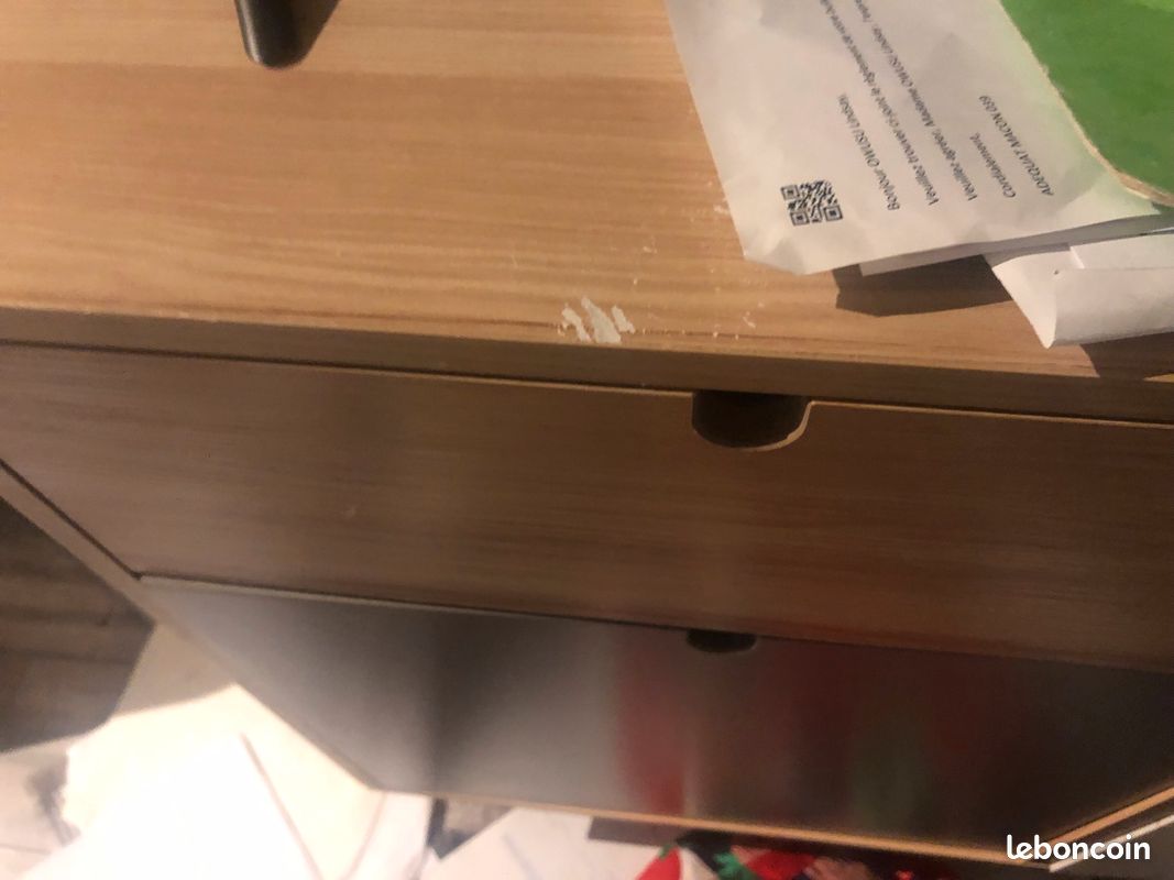 Commode (image 1)