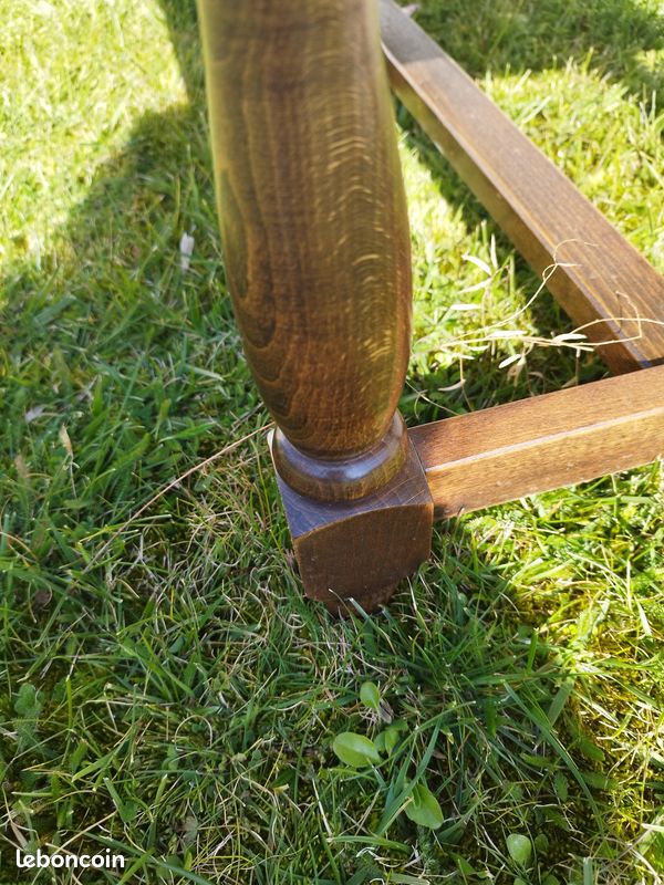 Table de salon en bois et carrelage (image 3)