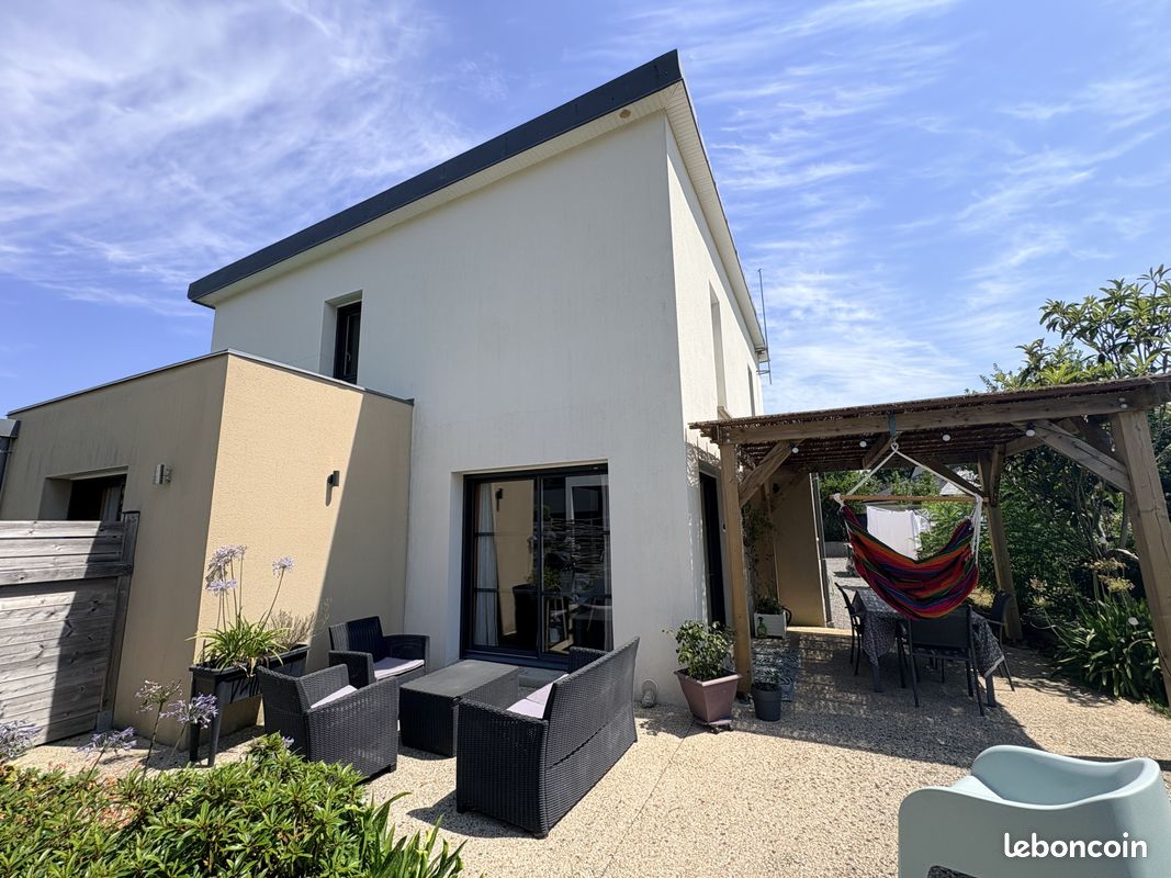 Maison 6 pièces 132 m² · à Pleuven · 132 m² · 440 000 €