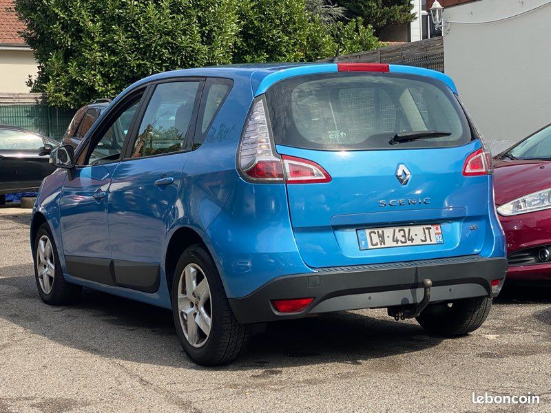 Renault Scenic III PH2 1.5DCi 110CH Automatique EDC Energy Business Eco2 (image 2)