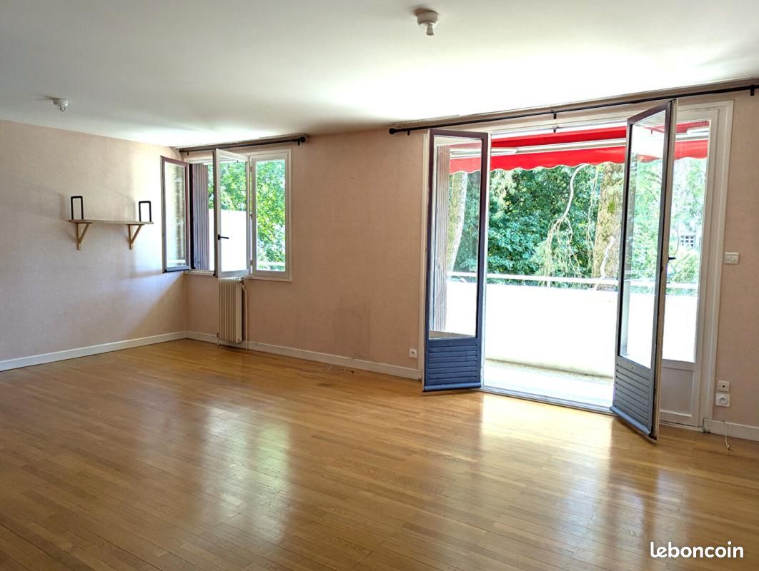 Appartement 3 pièces 71 m² · à Meylan · 71 m² · 230 000 €