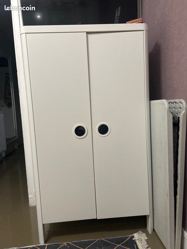 Étagère IKEA (image 1)