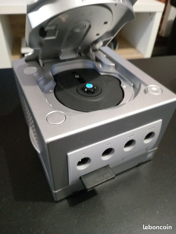 visserie carte mère pièce console nintendo gamecube DOL-001 (EUR)