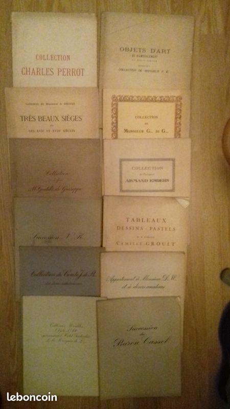 12 Anciens CATALOGUES d' ENCHÈRES diverses années (image 1)