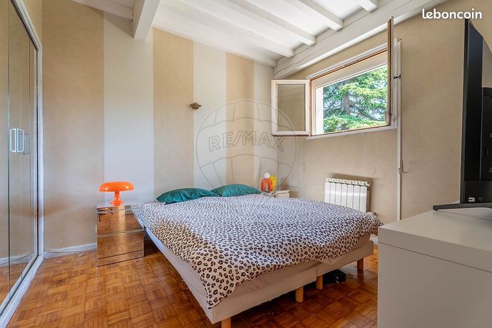 Maison 7 pièces 230 m² — 15