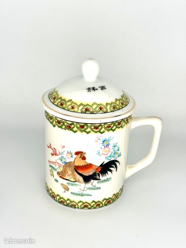 Tasse à thé - Porcelaine décorée (image 1)