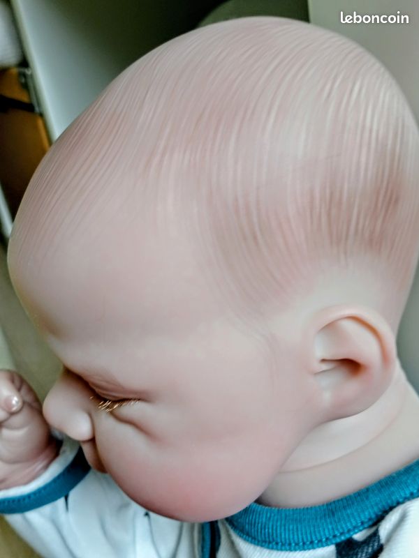 Bébé fille réaliste type Reborn (image 2)