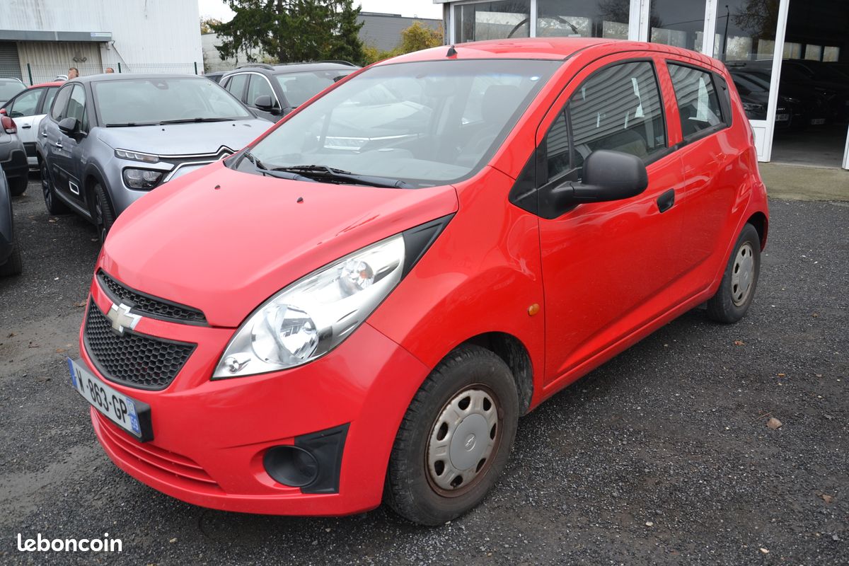 Chevrolet spark 1.0 basis 03/2011 85250 km 3990 euros garantie legale de 12 mois (image 1)