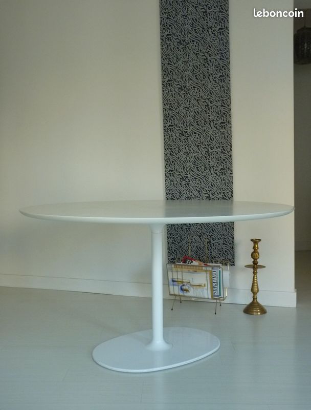 TABLE DIZZIE de chez ARPER . ø 137CM (image 1)