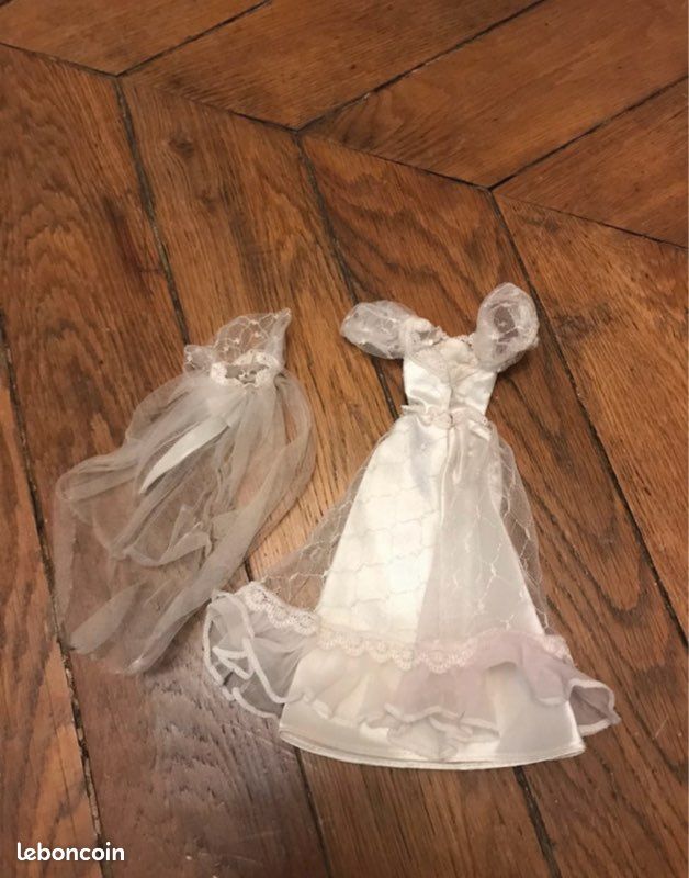 Robe De Mariée Vintage Pour Poupée Barbie - Collection Barbie Mariée, Pièce De Collection Rare Pour Nostalgiques