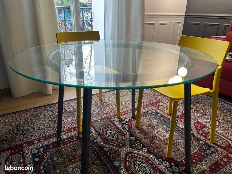 Table IKEA Salmi