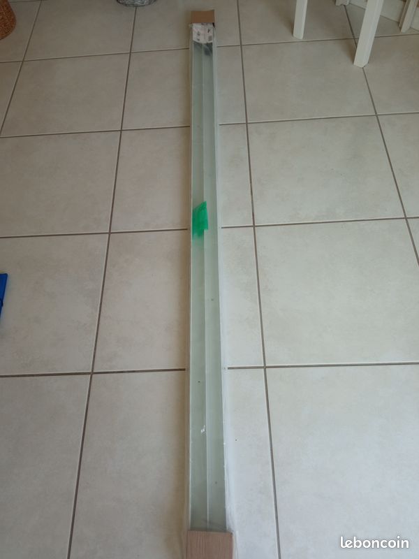 Rail haut de placard (image 1)