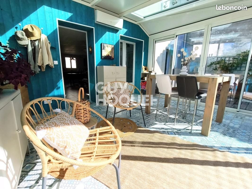 Maison 5 pièces 101 m² · à Saintes · 101 m² · 220 000 €