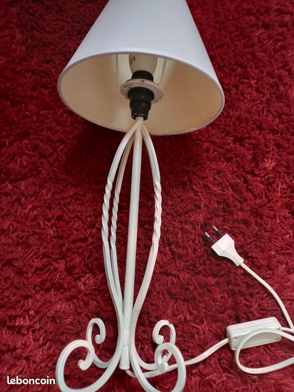 Lot lampes à poser et suspension (image 7)