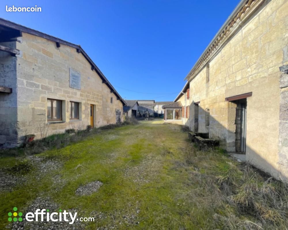 Maison 5 pièces 163 m² · à Sablons · 163 m² · 150 000 €