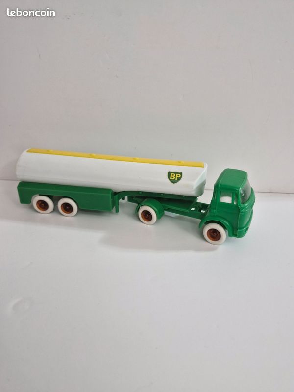 Berliet GAK citerne BP | Champion. Série 911. 1/60