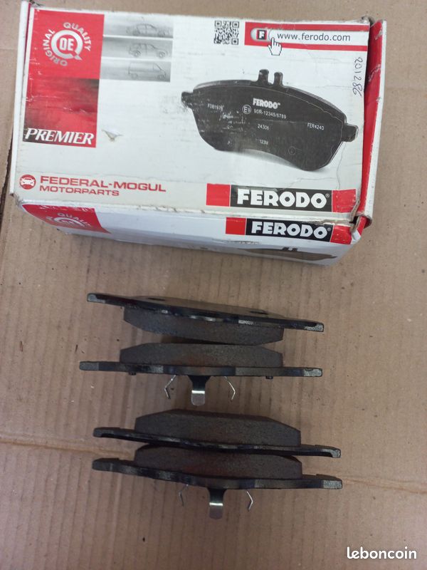 Plaquettes de frein avant FERODO FDB 969 Audi, Seat, Skoda, Volkswagen (image 1)
