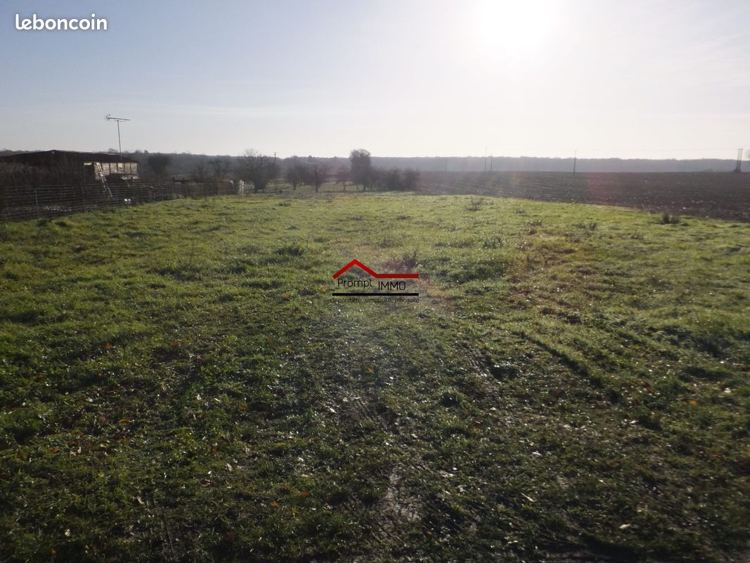 Terrain 1850 m² · à La Groutte · 1 850 m² · 20 500 €