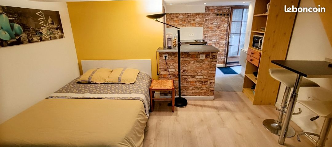 Appartement 1 pièce 22 m² · à Fontenay-le-Comte · 22 m² · 550 €