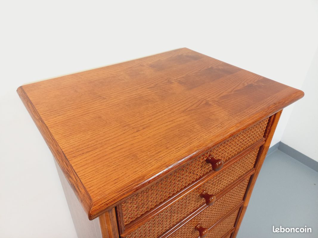 Commode chiffonnier semainier vintage en rotin, bois et cannage des années 70 (image 8)