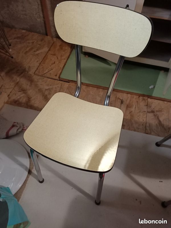 Table + 2 chaises + 1 tabouret vintage (image 3)