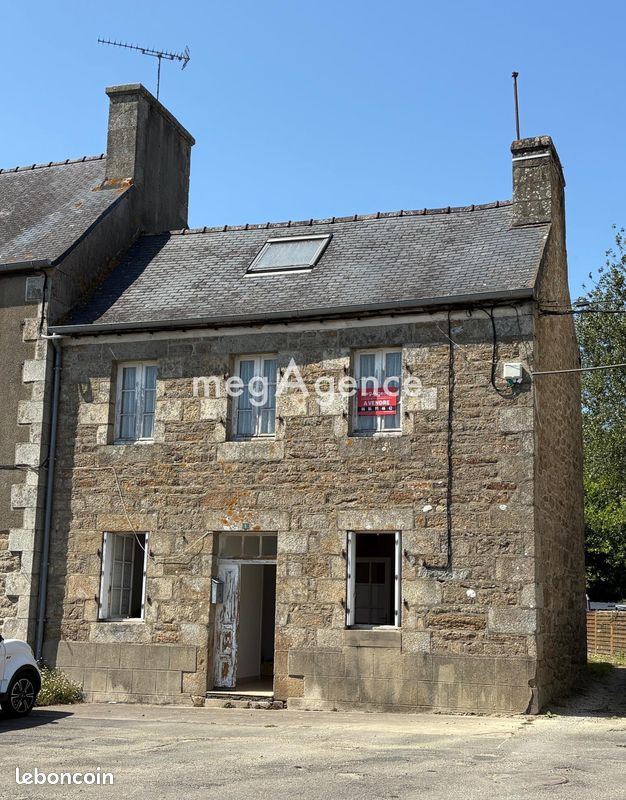 Maison 6 pièces 102 m² · au Vieux-Marché · 102 m² · 95 000 €