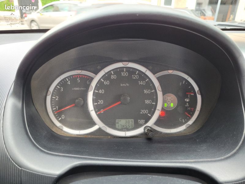 Mitsubishi L200 2.5 TD 178 CLUB CAB INTENSE (image 11)