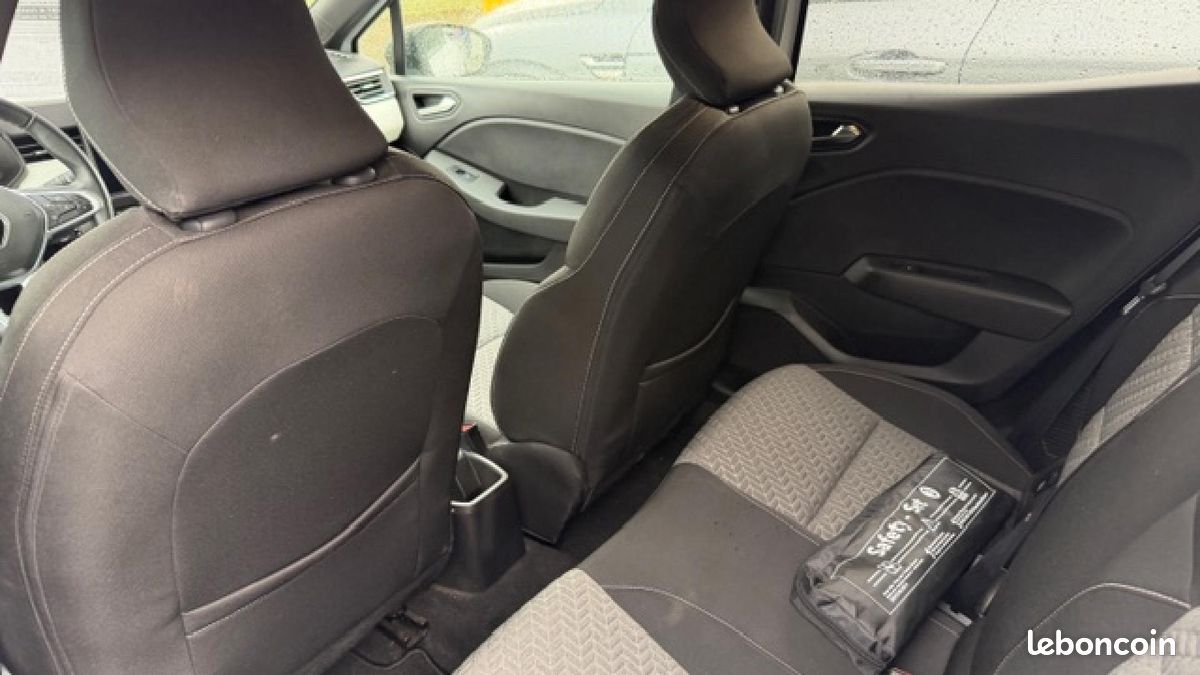 RENAULT CLIO 1.6 E-Tech Hybride - 140 - BVA multi-modes - 2021N V BERLINE Limited PHASE 1 (image 9)