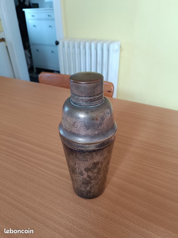 Ancien Shaker en Métal Argenté – Avec Poinçon - Arts de la table