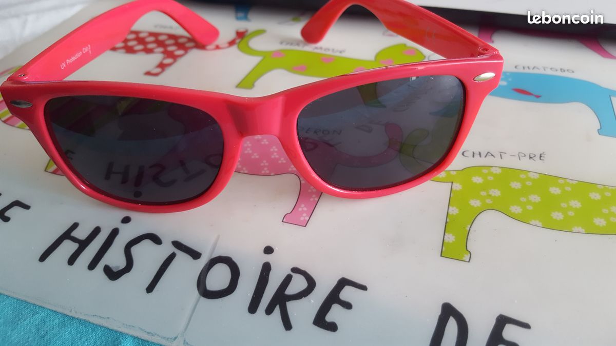 2 paires de lunettes solaires pour enfant (image 1)