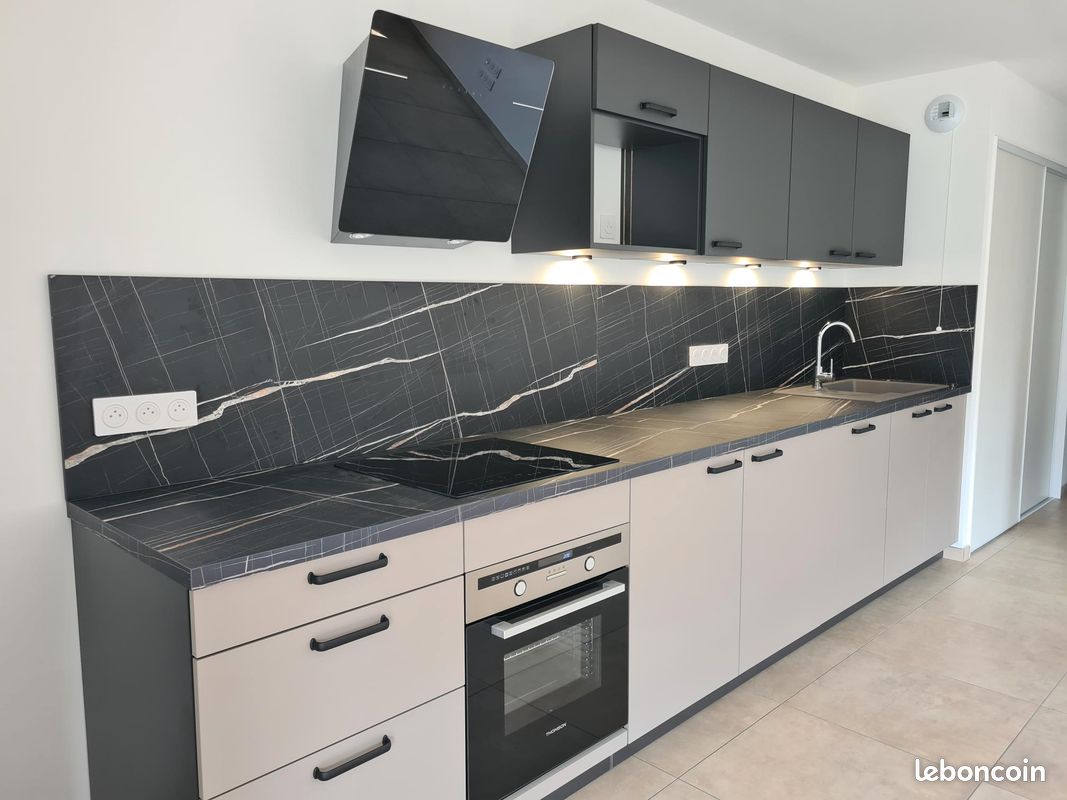 Appartement 3 pièces 66 m² · à Saint-Jean-de-Maurienne · 65,5 m² · 970 €
