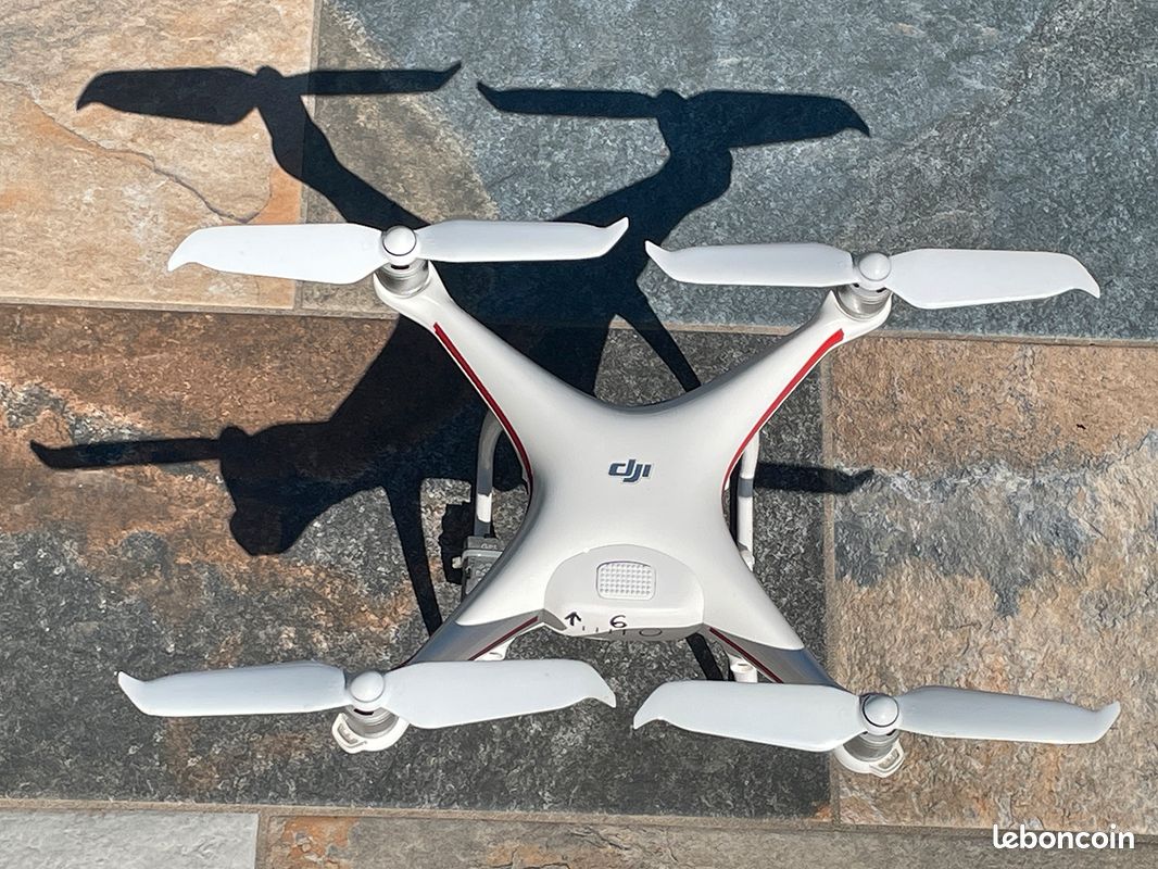Drone Phantom PRO et accessoires, comme neuf Sport Plein air