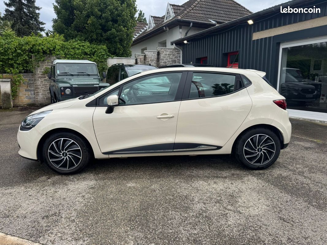 RENAULT CLIO IV dCi 90 eco2 - VÉHICULE CONTROLÉ/GARANTI (image 2)