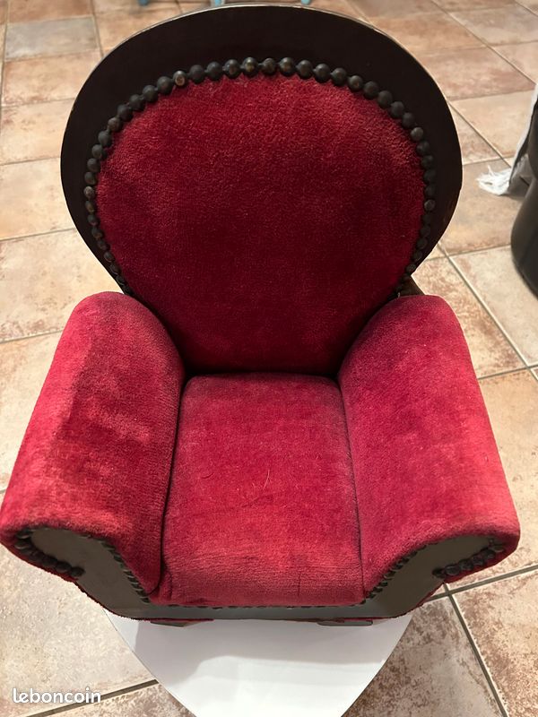 Chaise poupée (image 1)