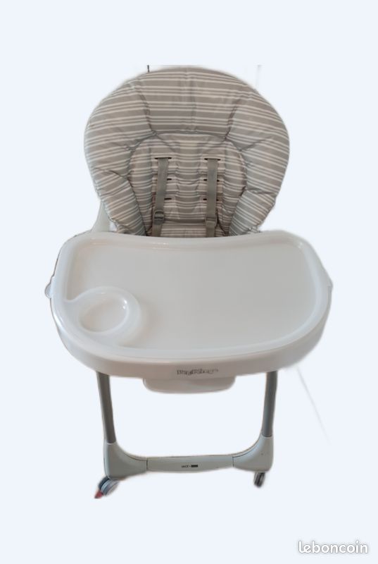 Chaise haute (image 1)