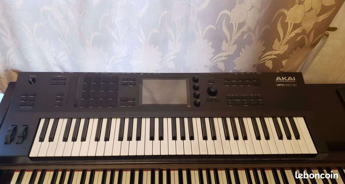 Akai MPC Key 61 (image 1)