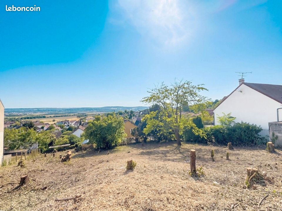 Terrain 932 m² · à Chanteloup-les-Vignes · 168 000 €