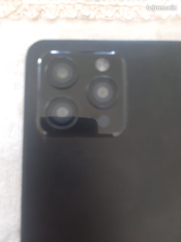 Ipad (image 3)