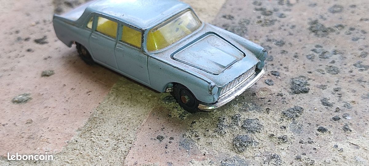 Bien lire annonce frais de port gratuit ancienne lancia flaminia husky (image 1)