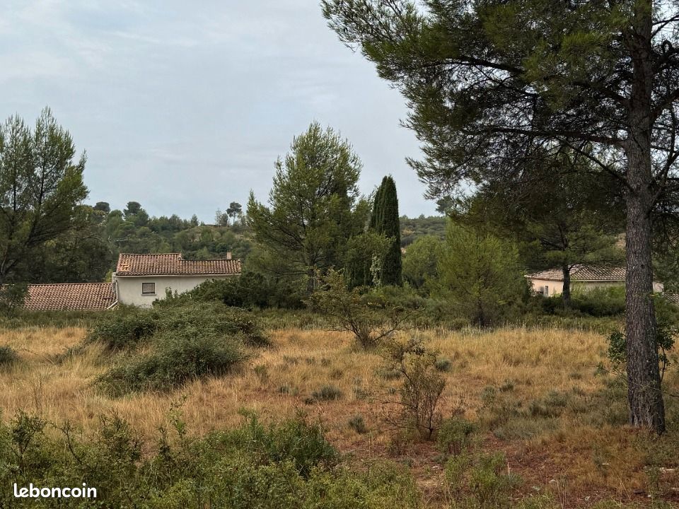 Terrain 540 m² · à Guzargues · 235 000 €