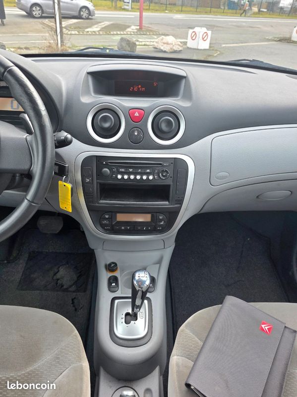 Citroën C3 1.4 HDI EXCLUSIVE 68CV BOITE AUTO (image 8)