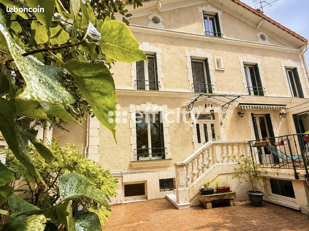 Maison 6 pièces 138 m² · à Asnières-sur-Seine · 138 m² · 1 156 000 €