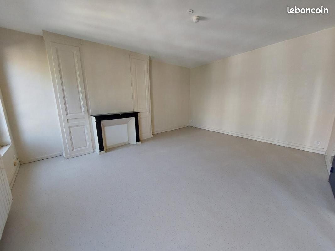 Appartement 1 pièce 29 m² · à Elbeuf · 29 m² · 351 €/mois