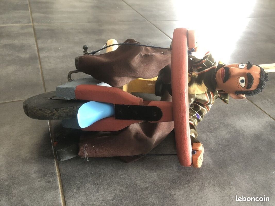 Ancien Jouet En Bois à Pousser : Personnage Marionnette Sur Son Vélo – Vintage