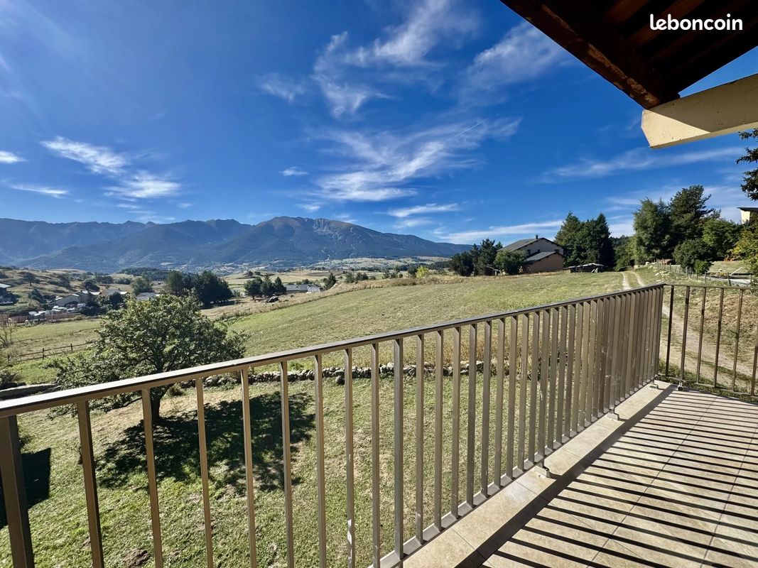 Appartement 6 pièces 74 m² · à La Llagonne · 74 m² · 250 000 €