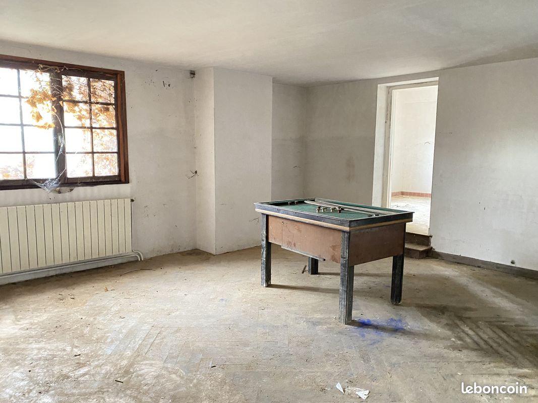 Maison 8 pièces 160 m² · à Saint-Étienne · 160 m² · 170 000 €