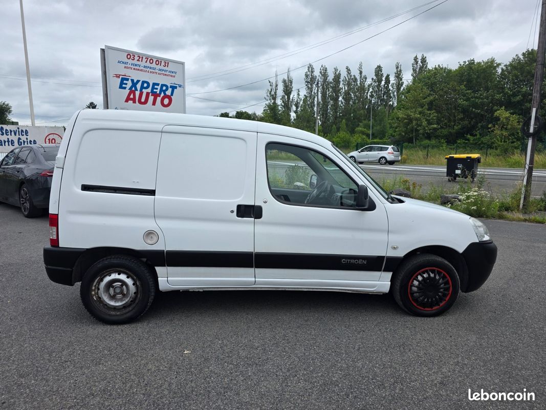 Citroën Berlingo 1.6 HDI 75CV FAIBLE KILO DISTRIB OK (image 10)