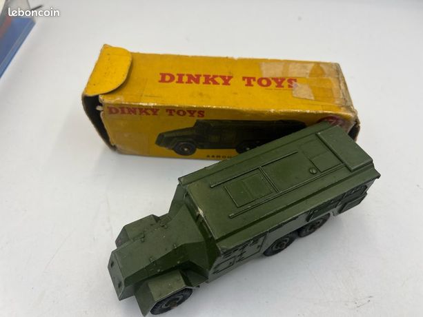 Dinky Toys 677 Armoured Command Vehicle - 1/43 Militaire Kaki - Made In England