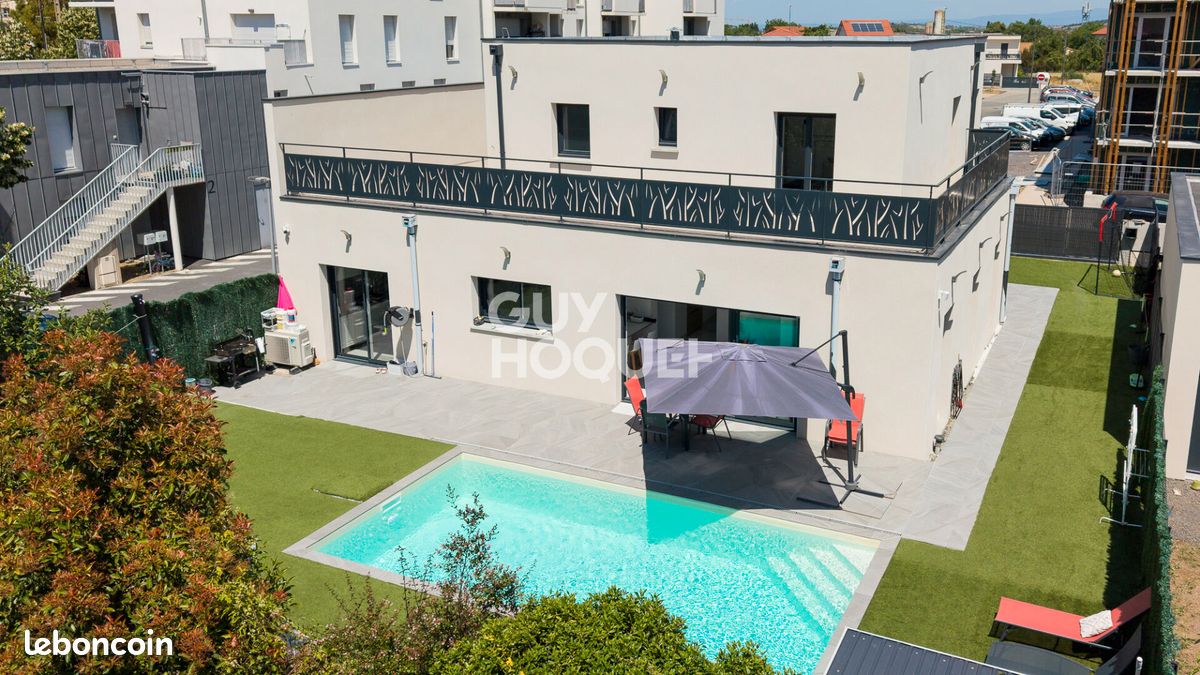 Maison 6 pièces 185 m² · à Aubière · 185 m² · 570 000 €